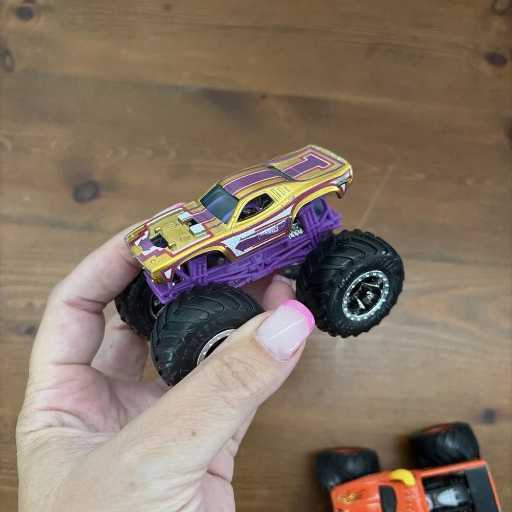 Hot Wheels Monster Jam Lot Of 5 Diecast 1:64 Scale Monster Trucks